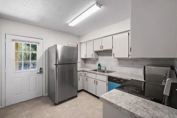 Coliving in Hogan - Southside, Jacksonville