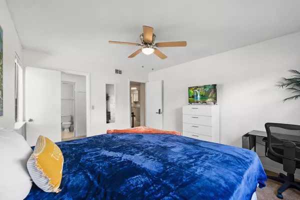 Coliving in Hogan - Southside, Jacksonville