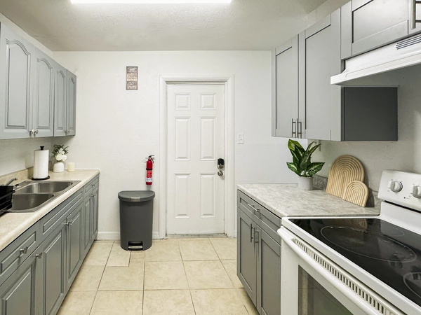 Coliving in Grant Park Tampa - East Tampa, Tampa