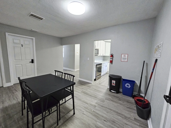 Coliving in Holden Heights - Central Orlando, Orlando