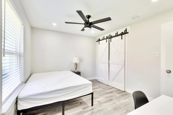 Coliving in University Hills - East Austin, Austin