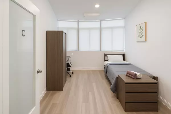 Coliving in South Plaza - KCMO, Kansas City