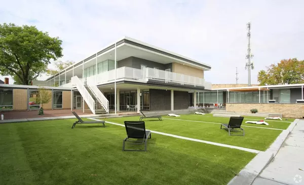 Coliving in South Plaza - KCMO, Kansas City