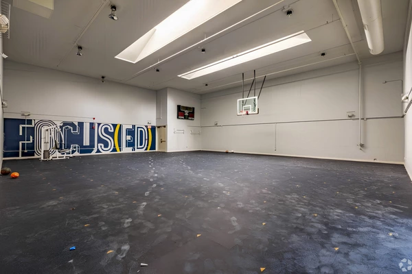 Coliving in South Plaza - KCMO, Kansas City