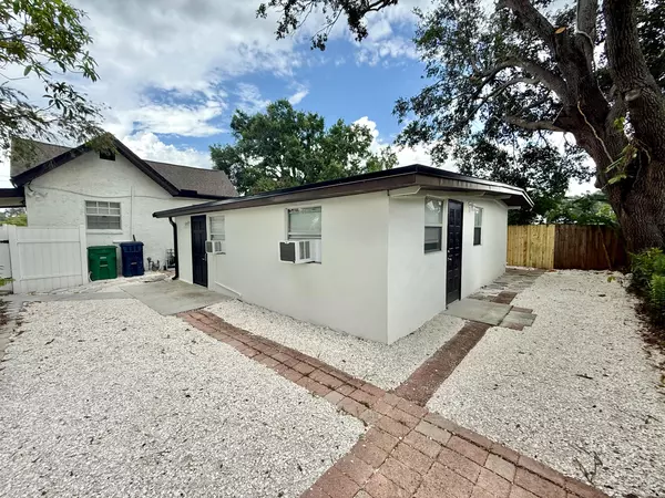 Coliving in Macfarlane Park - West Tampa, Tampa