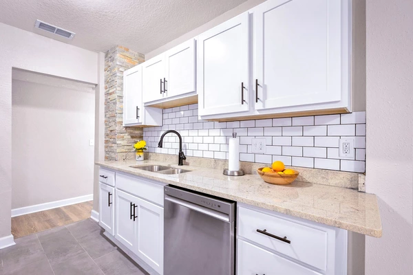 Coliving in College Park JAX - Northside, Jacksonville