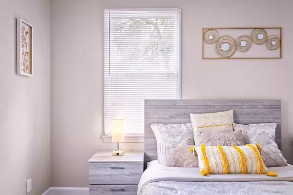 Coliving in College Park JAX - Northside, Jacksonville