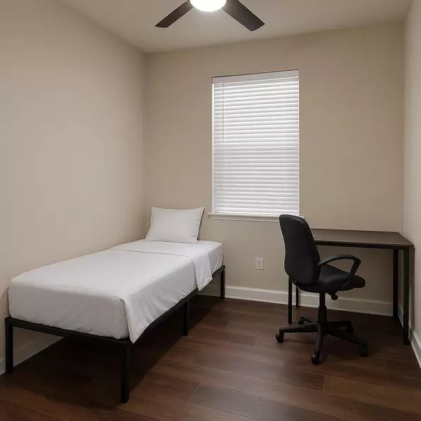 Coliving in Wolf Creek - Sw Dallas, Dallas