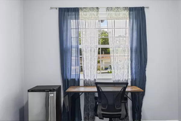 Coliving in Windy Hill - Southside, Jacksonville