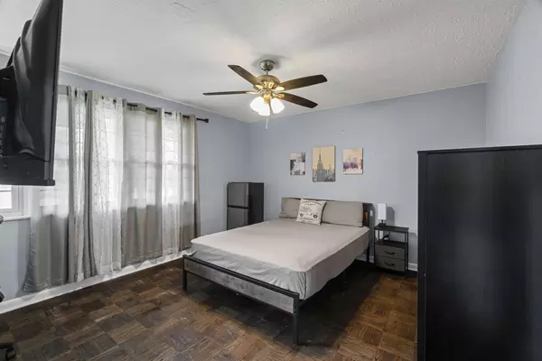 Coliving in Windy Hill - Southside, Jacksonville