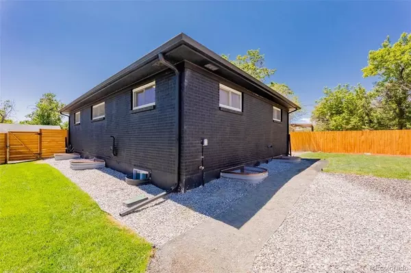 Coliving in Thornton - Outer Denver, Denver