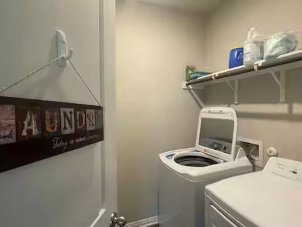 Coliving in Manor - East Austin, Austin