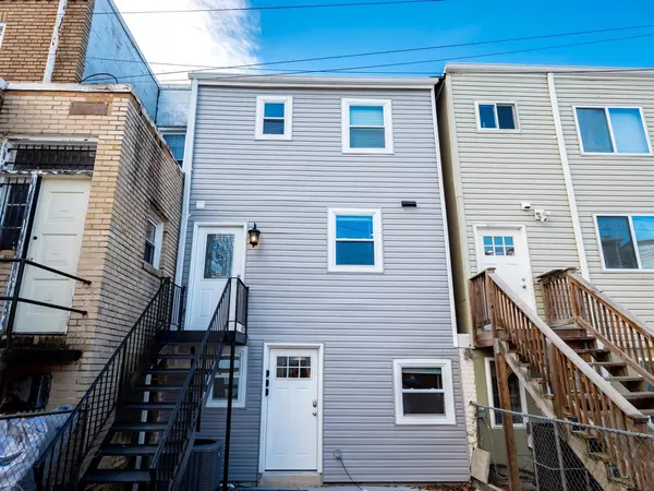 4 bedrooms apartment for rent in Petworth - NW DC, Washington DC