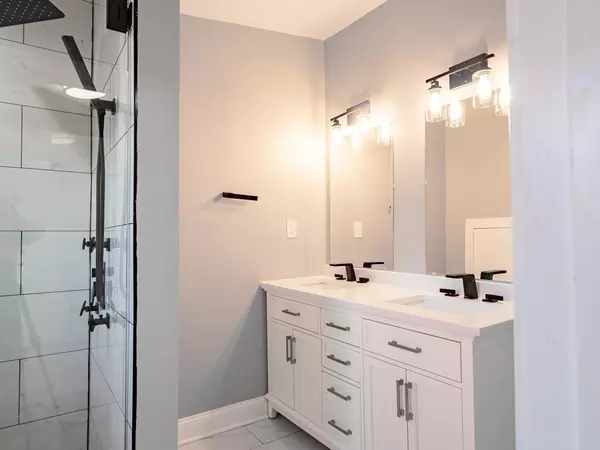 4 bedrooms apartment for rent in Petworth - NW DC, Washington DC