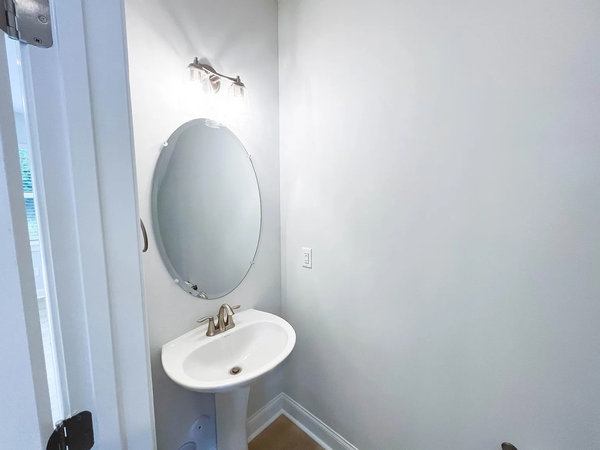 Coliving in Apex - Outer Triangle, Raleigh