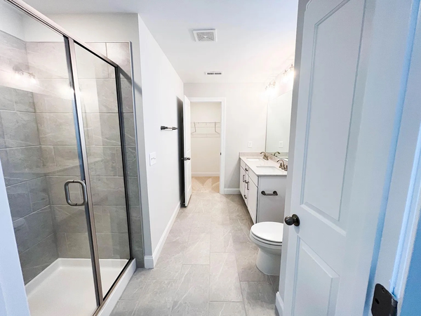 Coliving in Apex - Outer Triangle, Raleigh