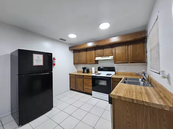 Coliving in Land O' Lakes - North Tampa, Tampa