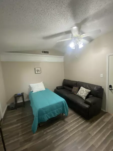 Coliving in East Arlington - Arlington, Dallas