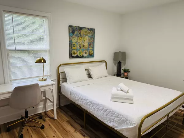 Coliving in Colonial Heights - Chapel Hill, Raleigh