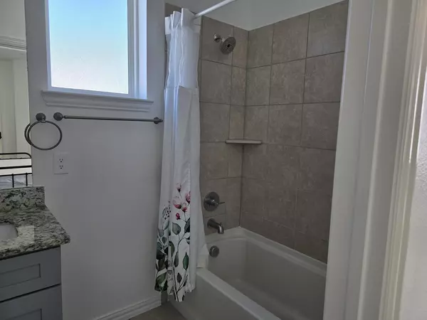 Coliving in Irving - Sw Dallas, Dallas