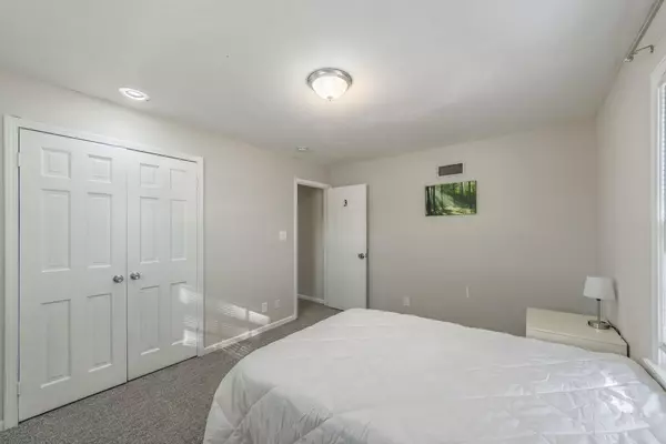 Coliving in Red Bridge - KCMO, Kansas City