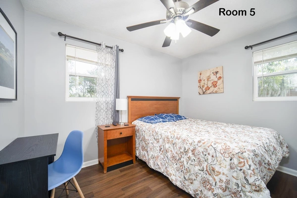 Coliving in Cedar Hills - Westside, Jacksonville