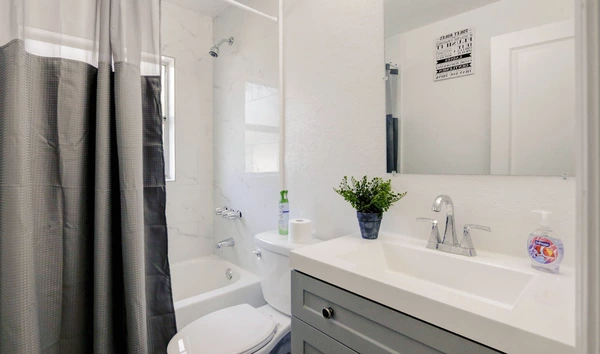 Coliving in Grant Park Tampa - East Tampa, Tampa