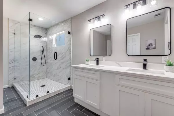 Coliving in Casa View - Ne Dallas, Dallas