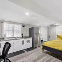 Coliving in Live Oaks Square - East Tampa, Tampa