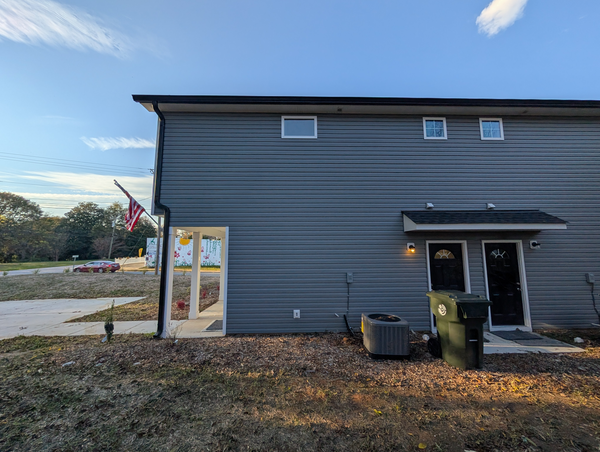 Coliving in Gastonia - West Charlotte, Charlotte