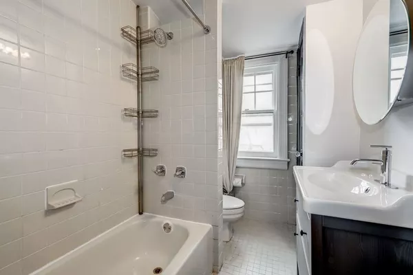 Coliving in Woodley Park - NW DC, Washington DC