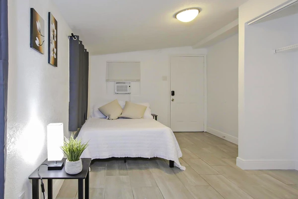 Coliving in East Lake-Orient Park - East Tampa, Tampa