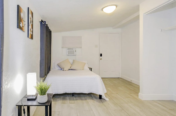 Coliving in East Lake-Orient Park - East Tampa, Tampa