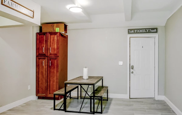 Coliving in Live Oaks Square - East Tampa, Tampa
