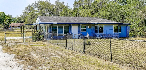 Coliving in Live Oaks Square - East Tampa, Tampa