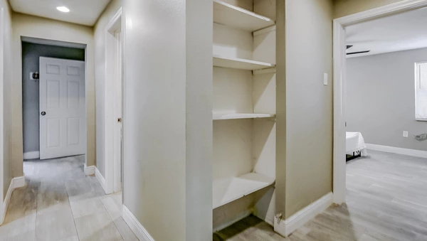 Coliving in Live Oaks Square - East Tampa, Tampa