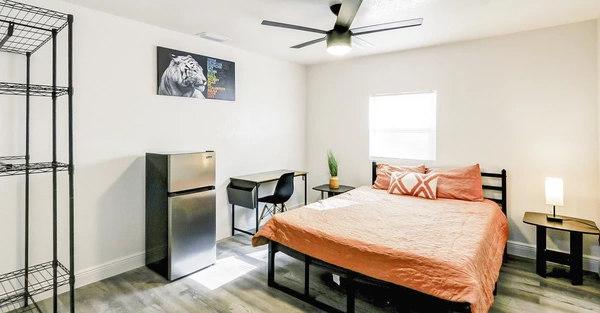 Coliving in Sulphur Springs - North Tampa, Tampa
