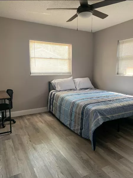 Coliving in Macfarlane Park - West Tampa, Tampa