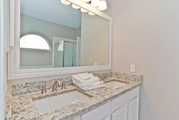 Coliving in Euless - Forth Worth, Dallas