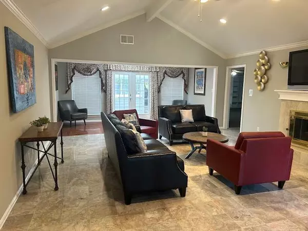 Coliving in Casa View - Ne Dallas, Dallas