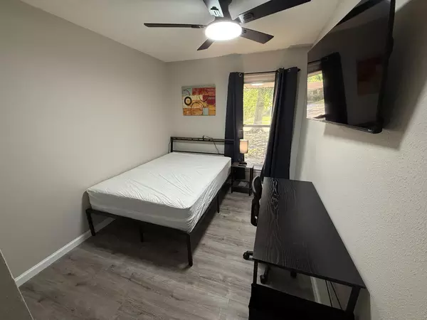 Coliving in Edgebrook - Se Houston, Houston