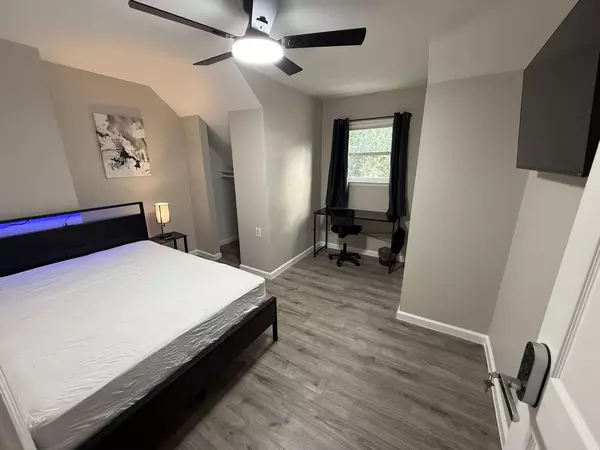 Coliving in Edgebrook - Se Houston, Houston