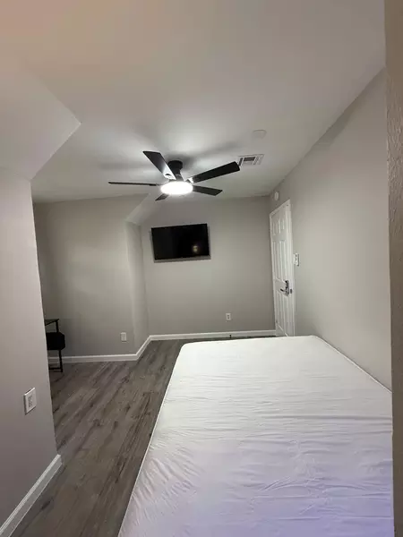 Coliving in Edgebrook - Se Houston, Houston