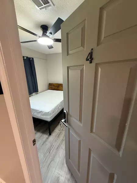 Coliving in Edgebrook - Se Houston, Houston