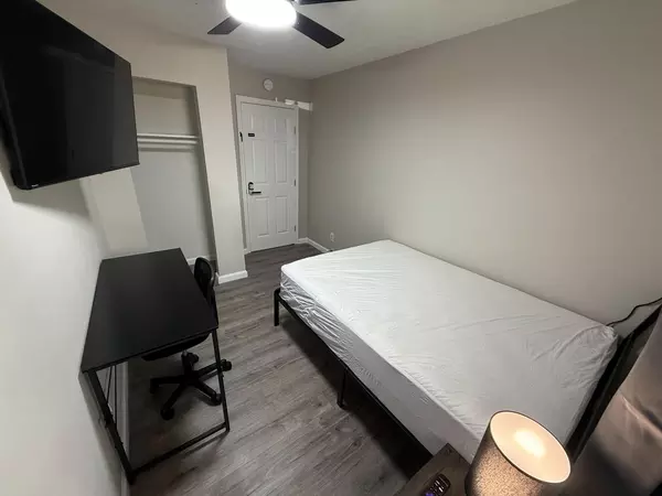 Coliving in Edgebrook - Se Houston, Houston