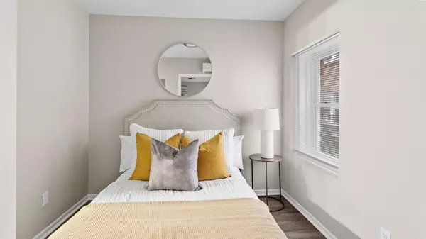 Coliving in Midtown-Westport - KCMO, Kansas City