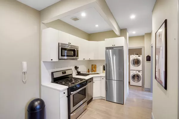 Coliving in East Village - Manhattan, New York