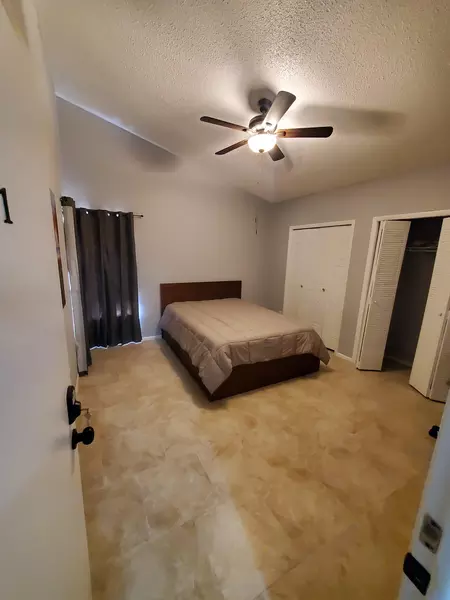 Coliving in Engelwood Park - East Orlando, Orlando