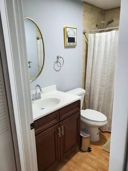 Coliving in Engelwood Park - East Orlando, Orlando