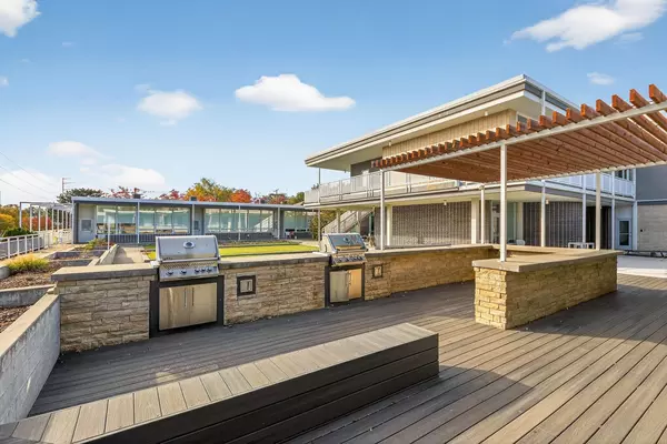 Coliving in South Plaza - KCMO, Kansas City